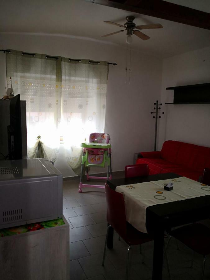 A Casa Di Rossano E Rossella Apartment คาร์บอเนีย ภายนอก รูปภาพ